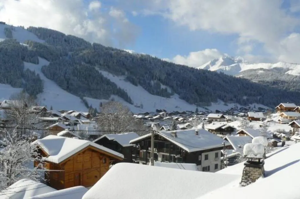 Chalet In Morzine Sleeping 12 With Sauna 0*,  France