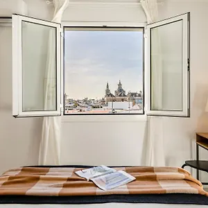 Avanti Setas, En El Corazon De Y Con Vistas A La Giralda , Seville Spain